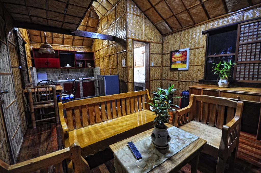 Villa De Pico Highland Beach Resort Puerto Galera Chambre photo